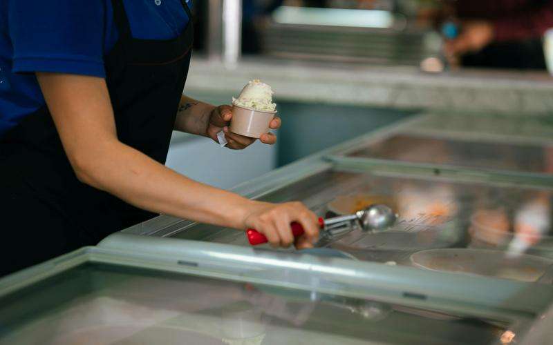 如何根據(jù)生產(chǎn)線的需求選擇標簽品檢機